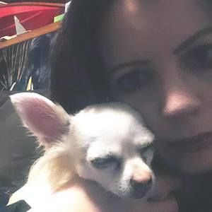 Meet your Posher, Leanne